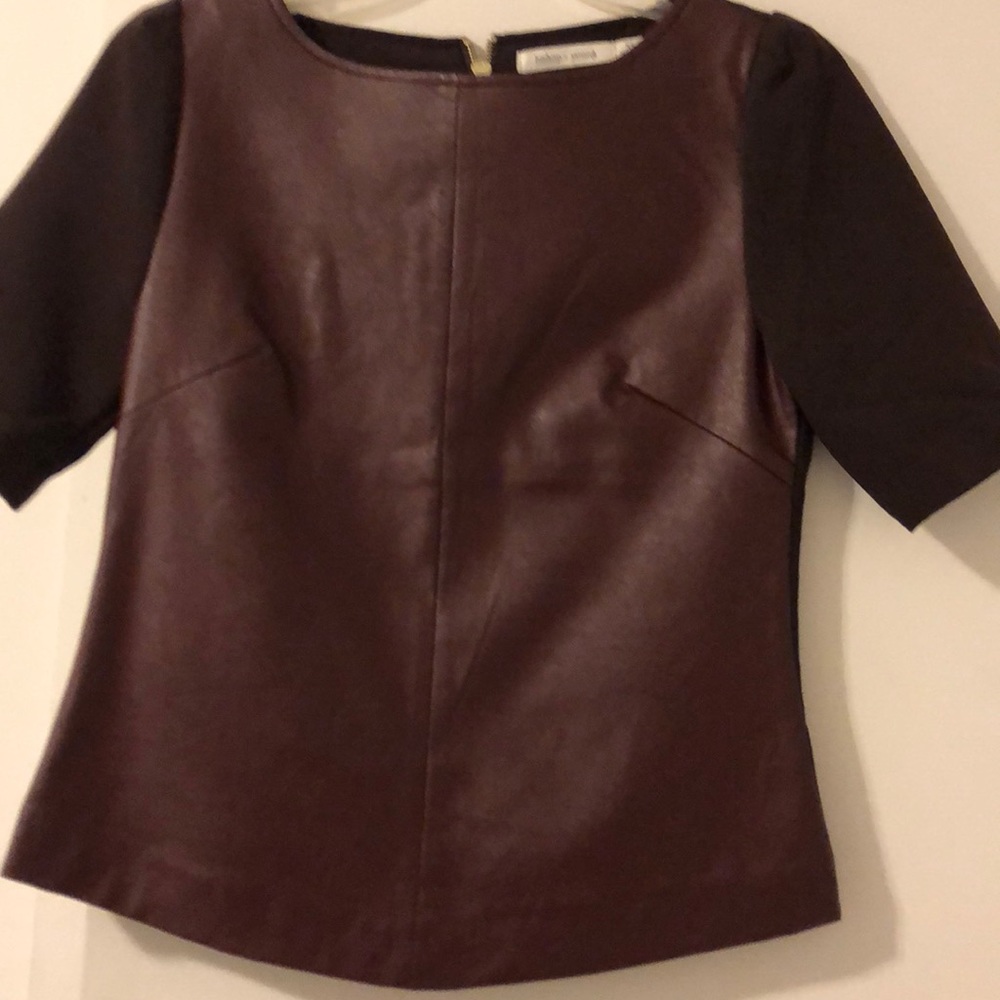 Short sleeve leather top